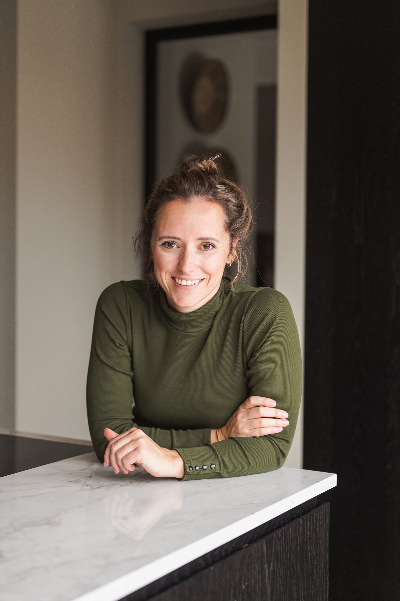 Als Strategisch Merk- en Verpakkingsontwerper wil ik de wereld een stukje mooier maken. Daarom help ik consumentenmerken, met een duurzame missie, met de ontwikkeling van een sterke visuele identiteit én verpakkingsontwerp. Zodat zij nog meer impact kunnen maken.